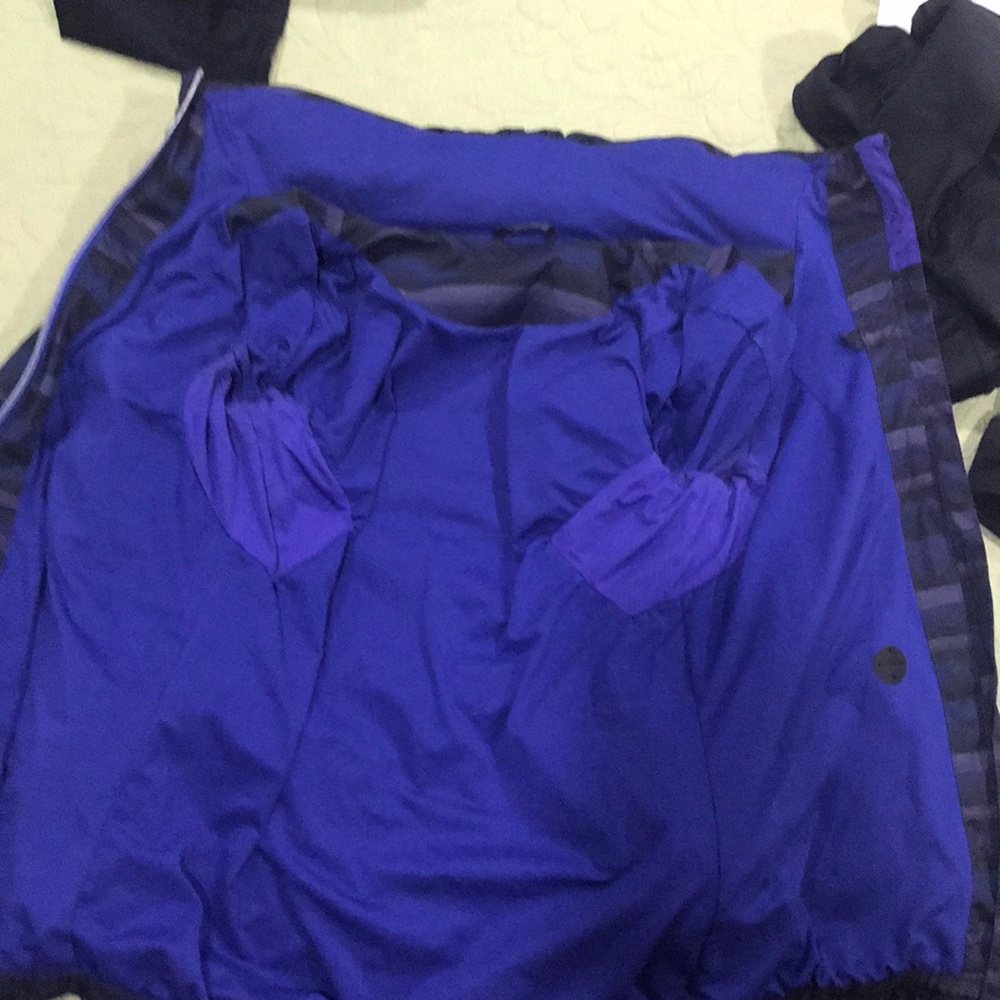 lululemon jacket - Picture 3 of 3